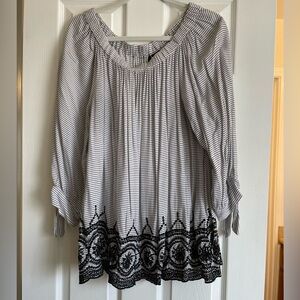 New Directions Black and White Striped Blouse